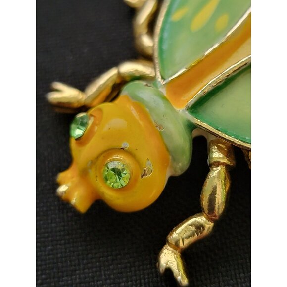 Vintage WEISS Enamel Fly Brooch w/ Green Rhinestones Insect Pin Jewelry SIGNED - Picture 6 of 8